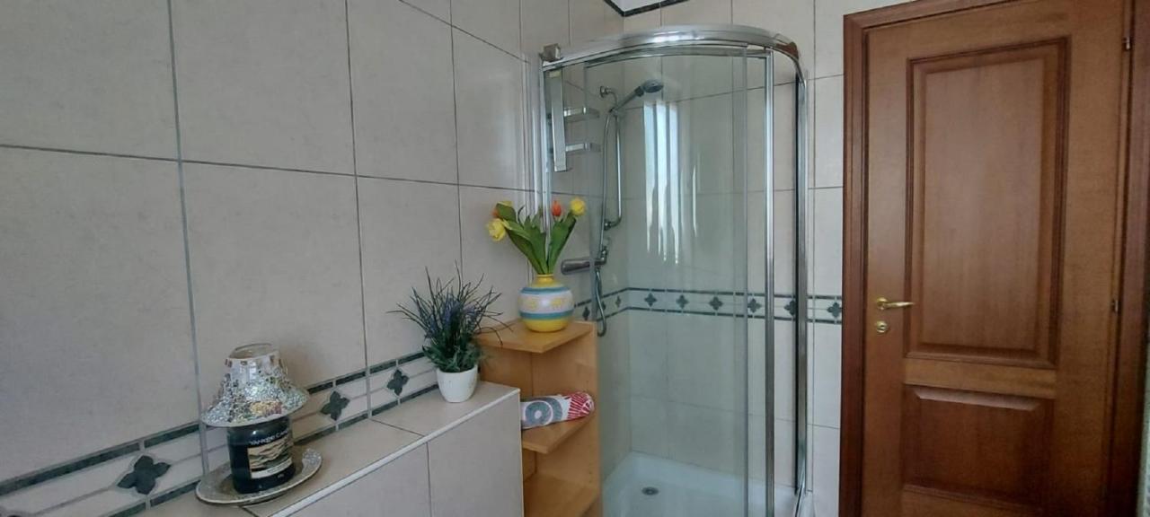 Bnbook Apartment La Motte Luino Eksteriør billede